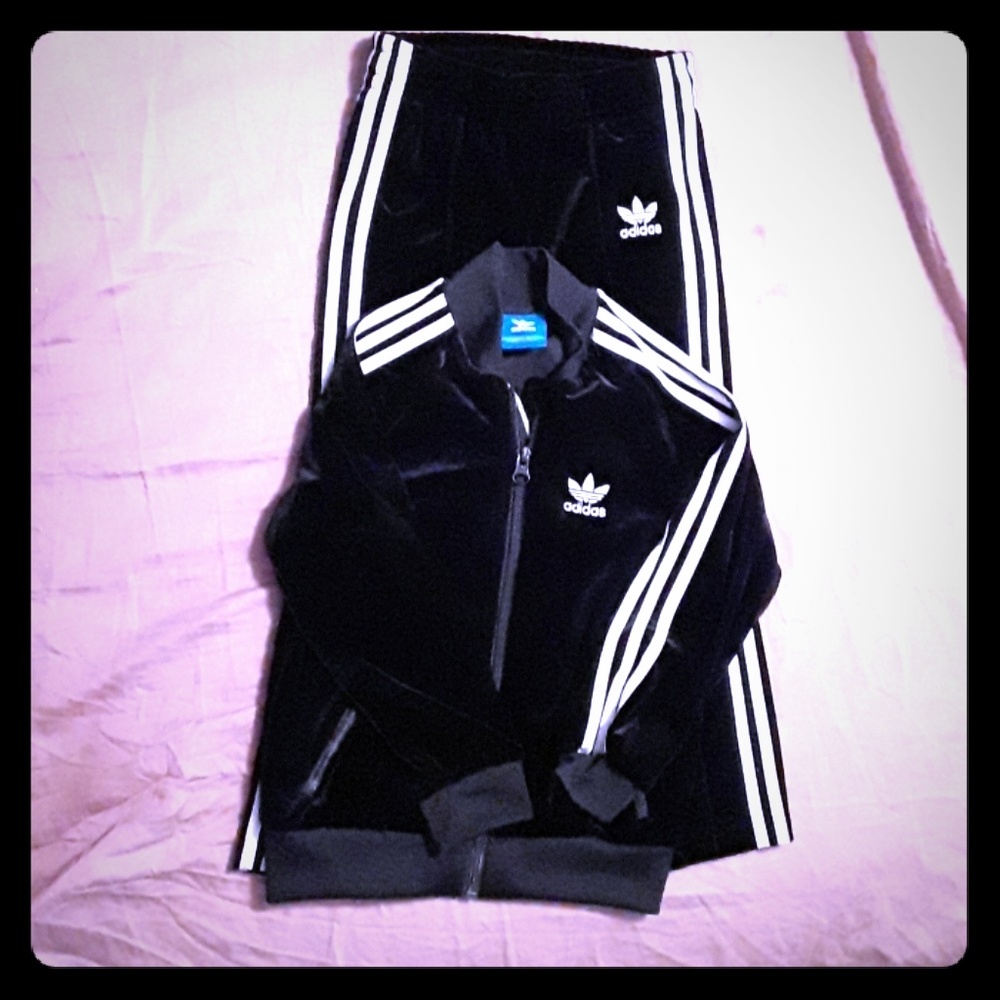 Boys 4T velour adidas sweat suit